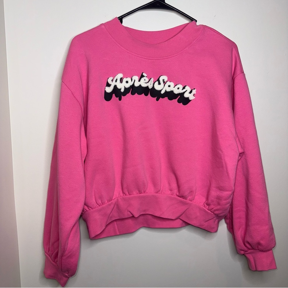 🖤All in Motion Vibrant Pink Sweatshirt - Picture 2 of 5